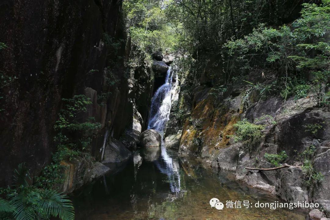 杨白劳欠债不还，犯错在先，为何最后背上骂名的却是黄世仁？
