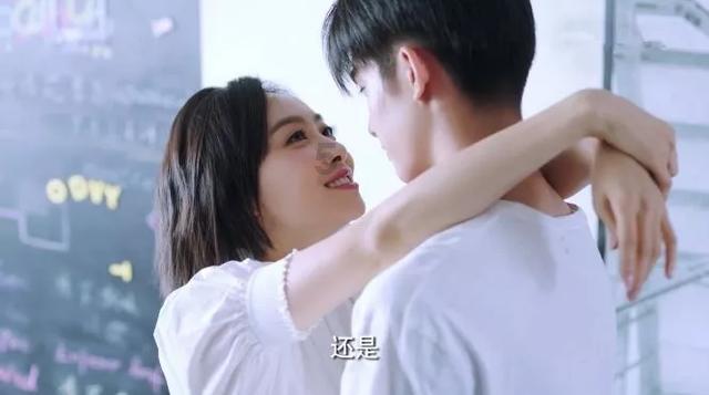 救援可爱的狮子