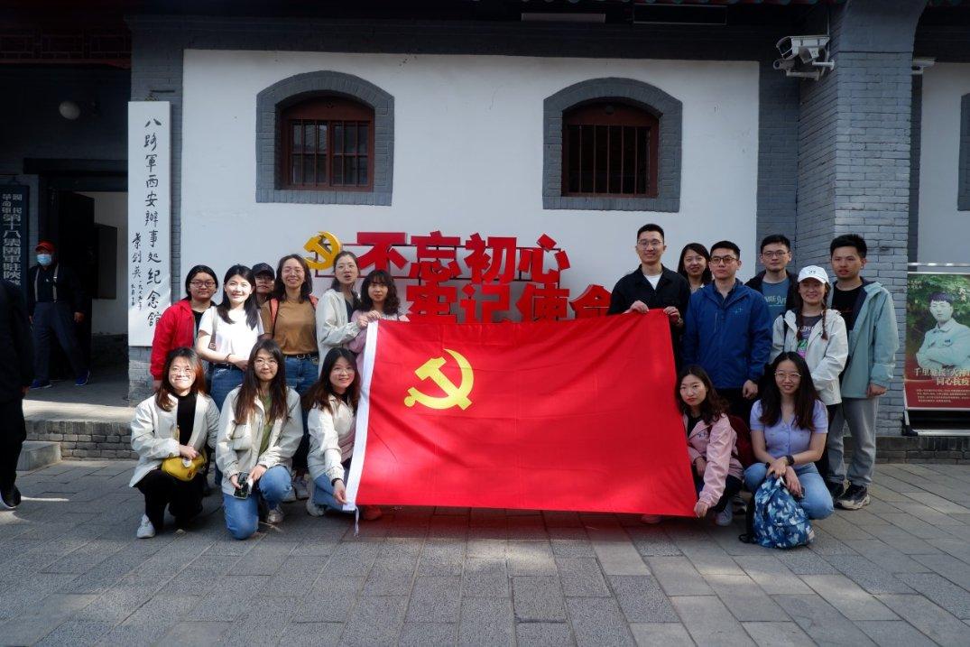 一个陌生电话，损失上万元｜反诈日历